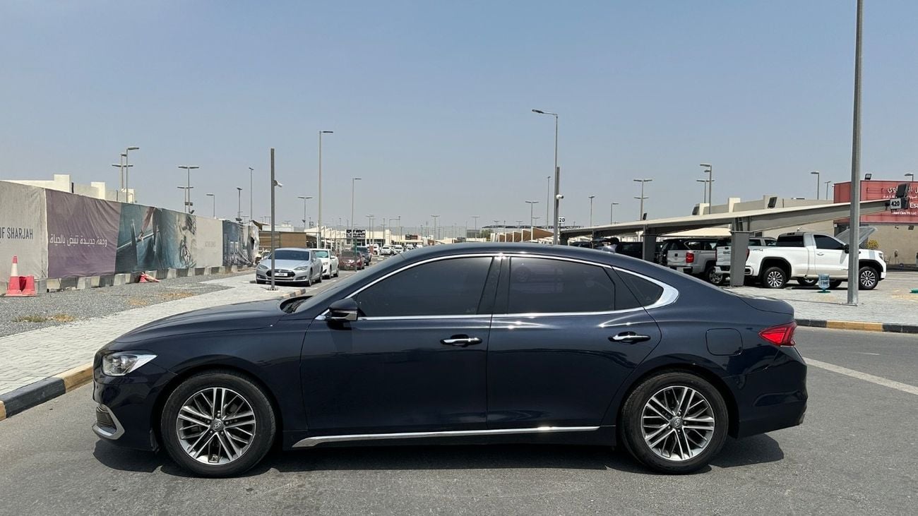 Hyundai Grandeur STD (NON GCC)