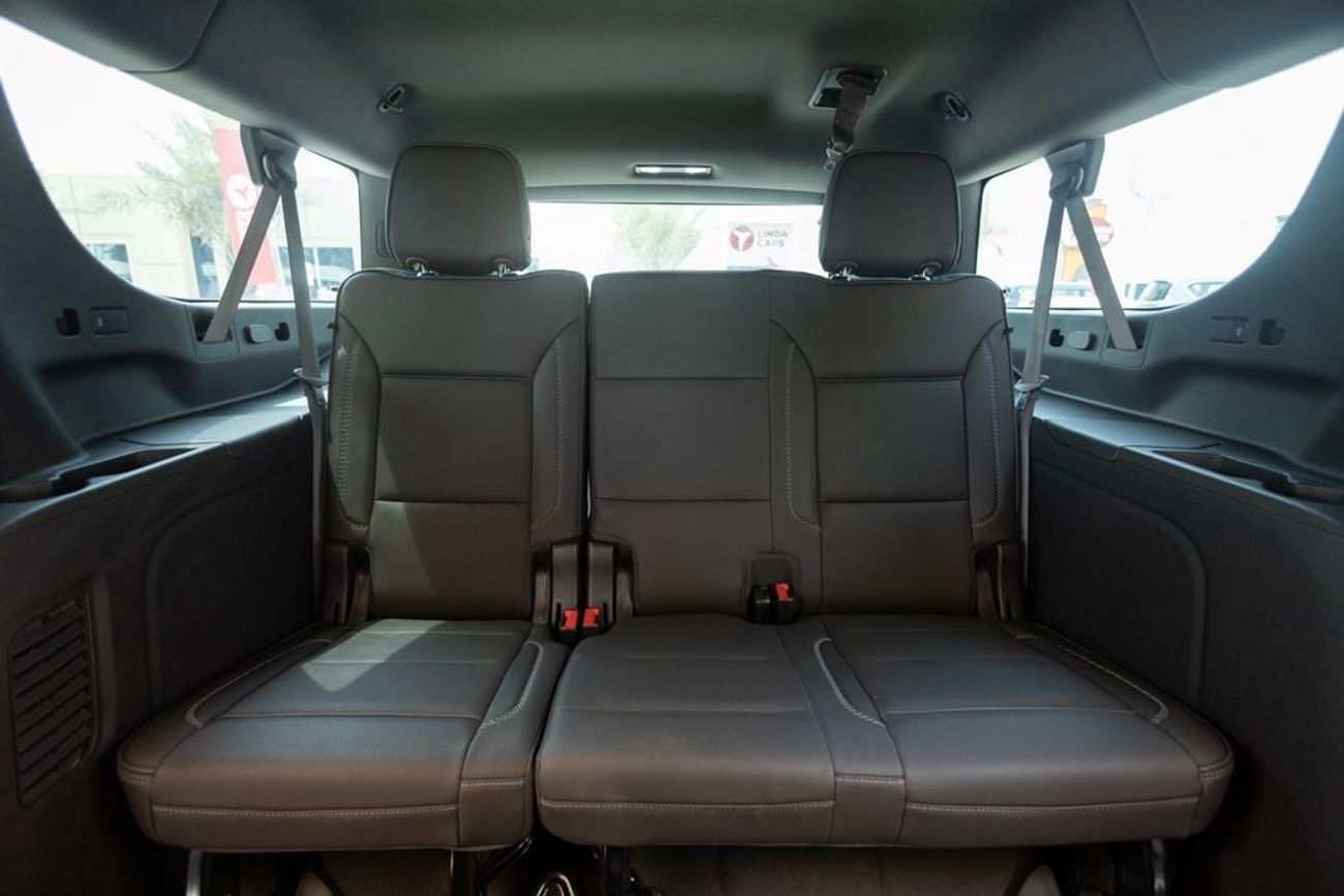 GMC Yukon XL Denali 6.2L (7 Seater)
