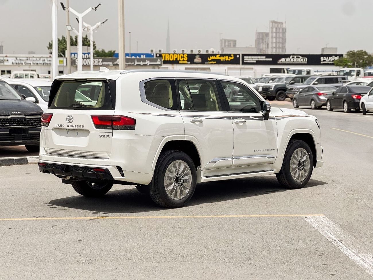 Toyota Land Cruiser EXPORT ONLY - Toyota LC300 VXR 4.0L (GCC Specification)
