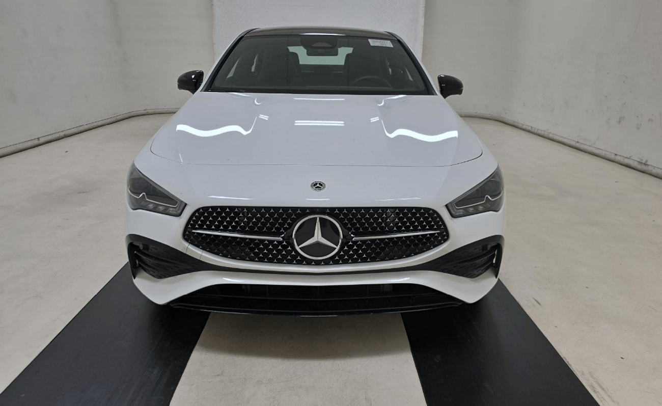 Mercedes-Benz CLA 250 Premium + 2.0L