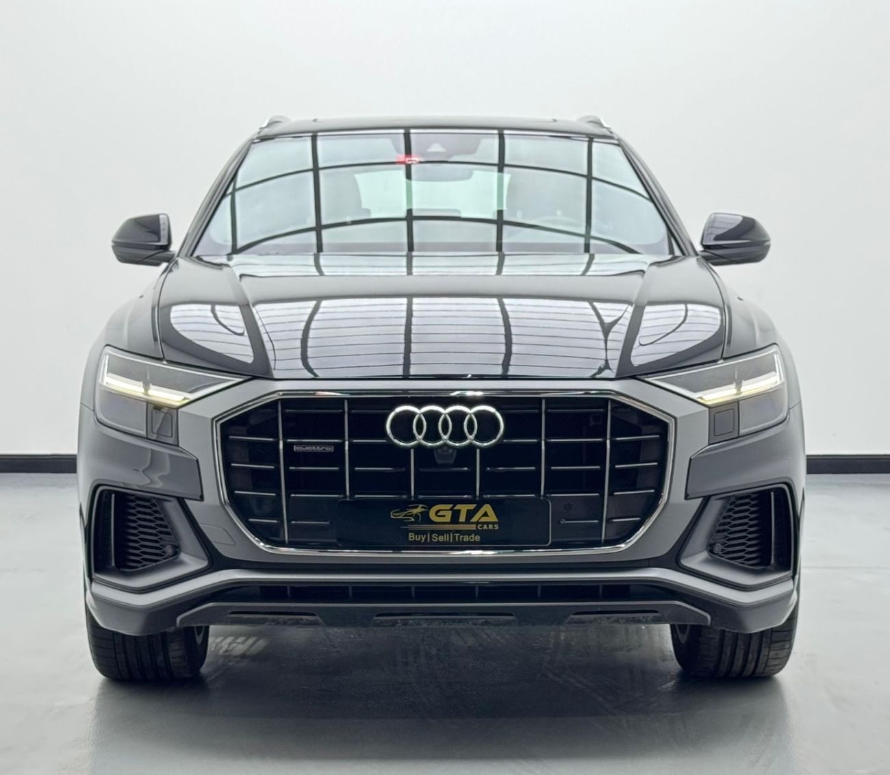 Audi Q8 55 TFSI quattro S-Line 3.0L (340 HP) 2019 Audi Q8 55 TFSI quattro S Line, 2027 Warranty + Service Co
