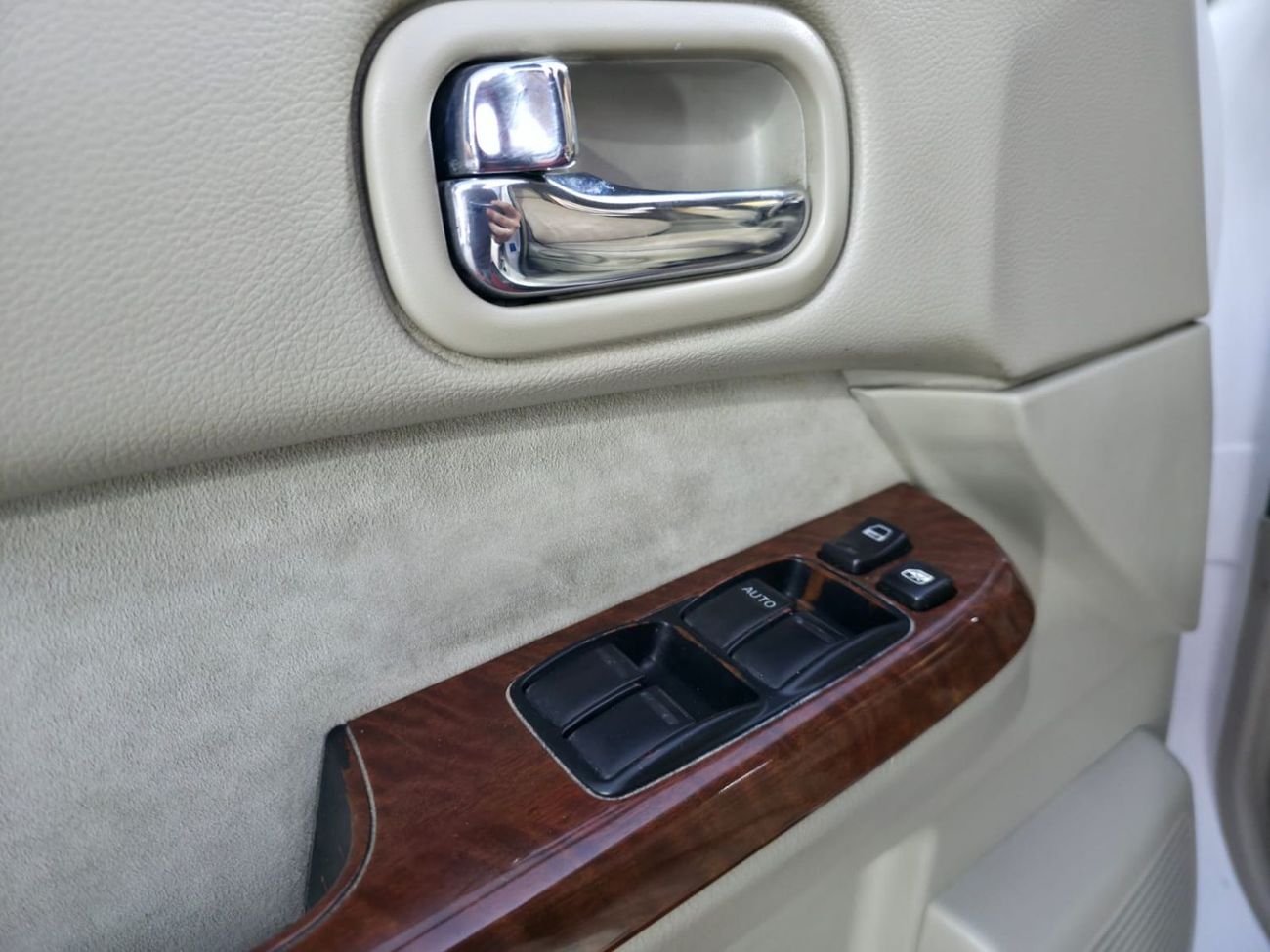 Nissan Patrol Safari Safari 4.8L A/T