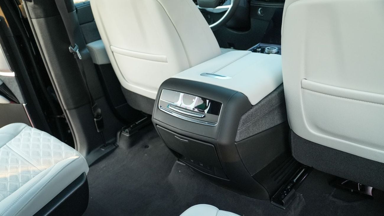 Cadillac Escalade SPORT PLATINUM Black-White 2026MY Export Only