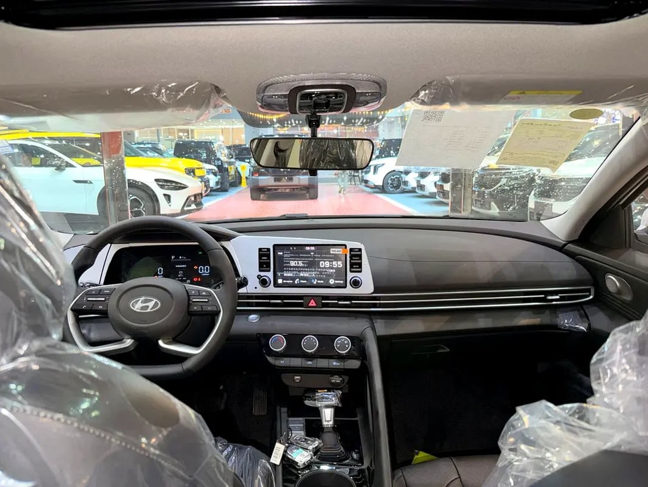 هيونداي إلانترا 1.5 GLX (WARRANTY WITH ADDITIONAL CHARGE)