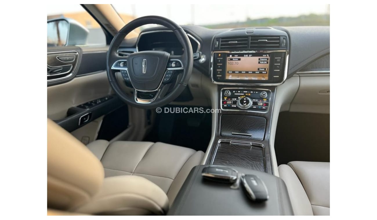 Lincoln Continental LINCOLN CONTINENTAL 2019 GCC UNDER WARANTY WITH SERVICE CONTRACT IN PERFECT CONDITION