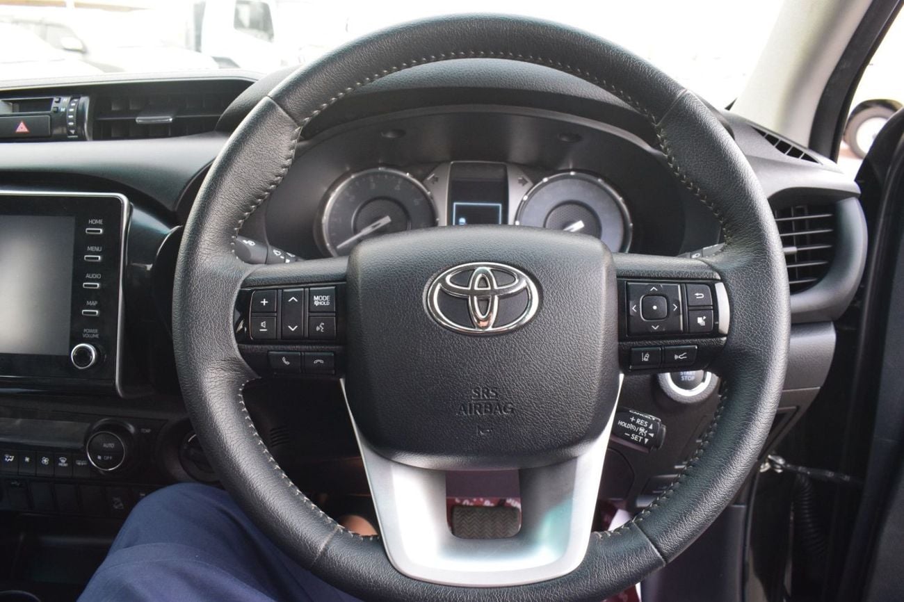 Toyota Hilux 2022 TOYOTA HILUX DOUBLE CABIN SR5