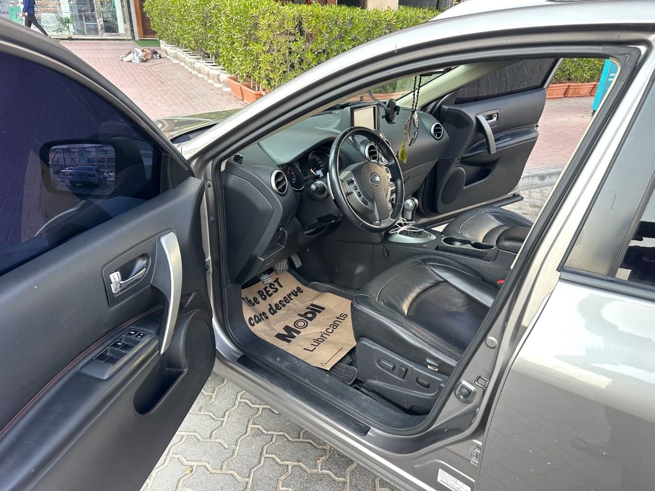 Nissan Rogue S (NON GCC)