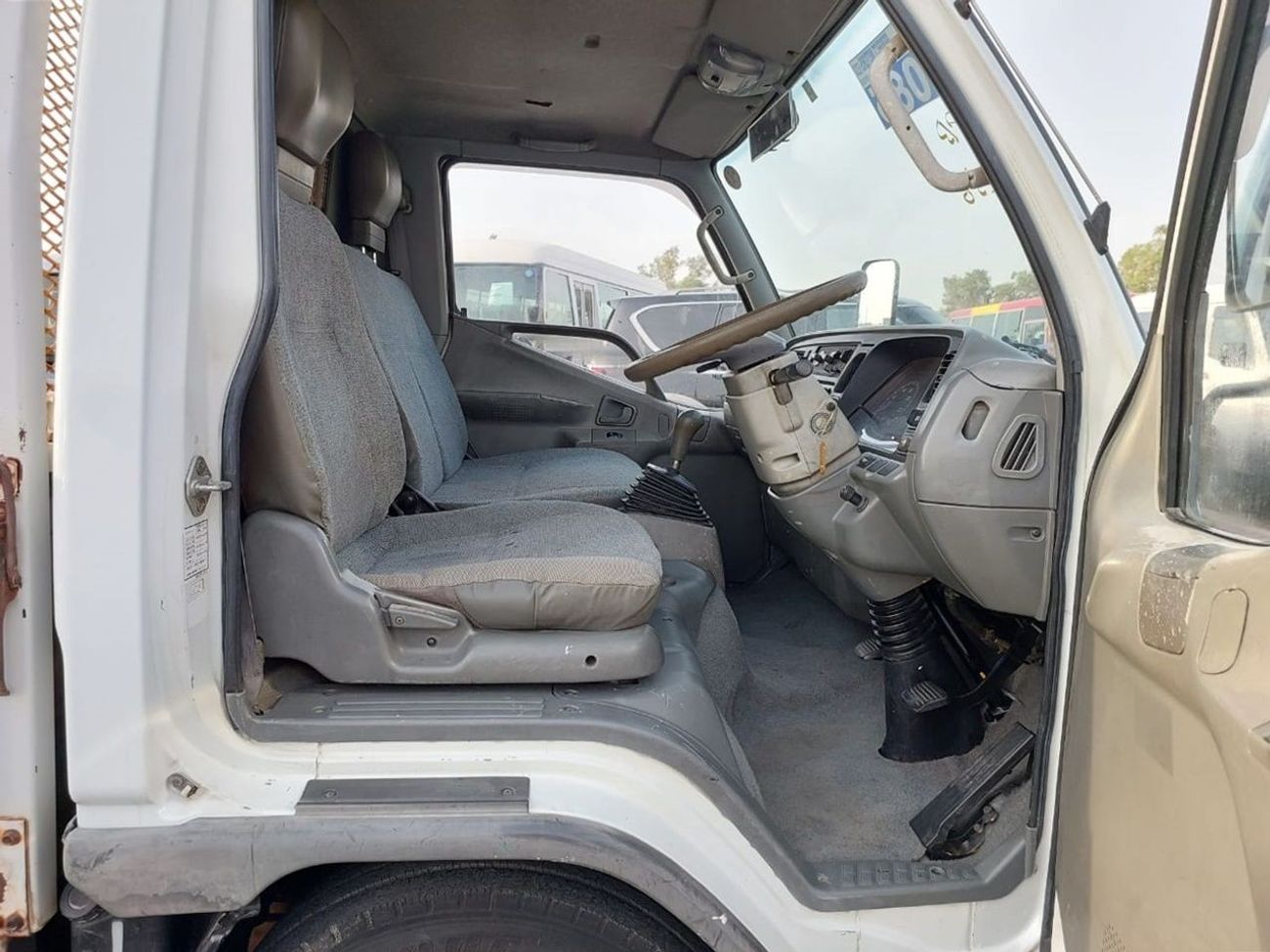 Mitsubishi Fuso Canter MITSUBISHI CANTER TRUCK RIGHT HAND DRIVE(PM20230)