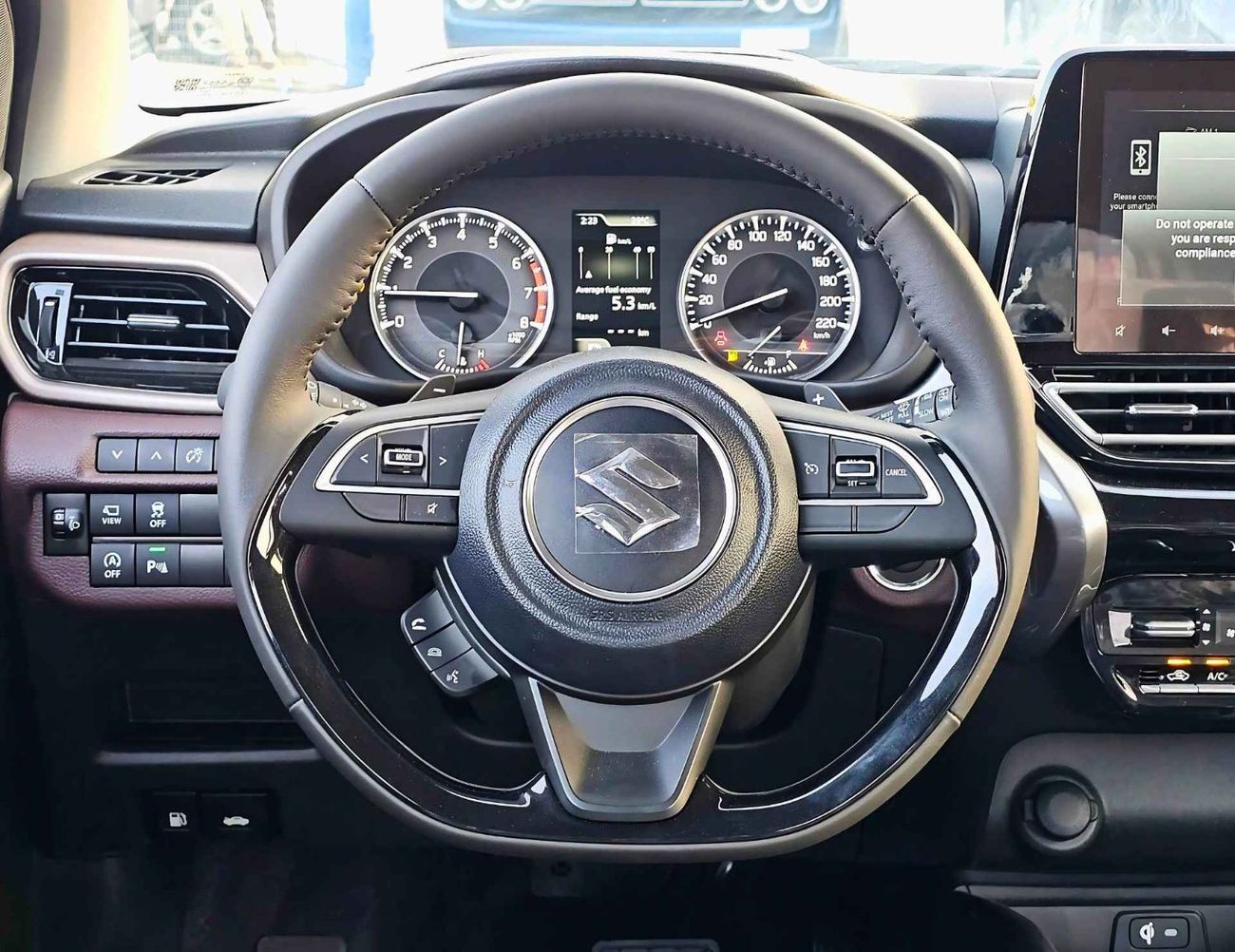 Suzuki Fronx GLX / EURO 5 HYBRID / 1.5L V4 / HEADUP DISPLAY / 360* CAMERAS / " 9" DISPLAY AUDIO (CODE # GLX)