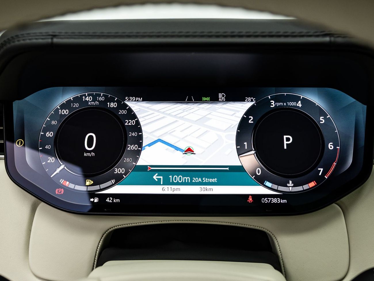 Land Rover Range Rover HSE P400 3.0L 2024 Range Rover HSE P400, 3.0 TC I6, 4WD, 400bhp, 8 Speed Auto