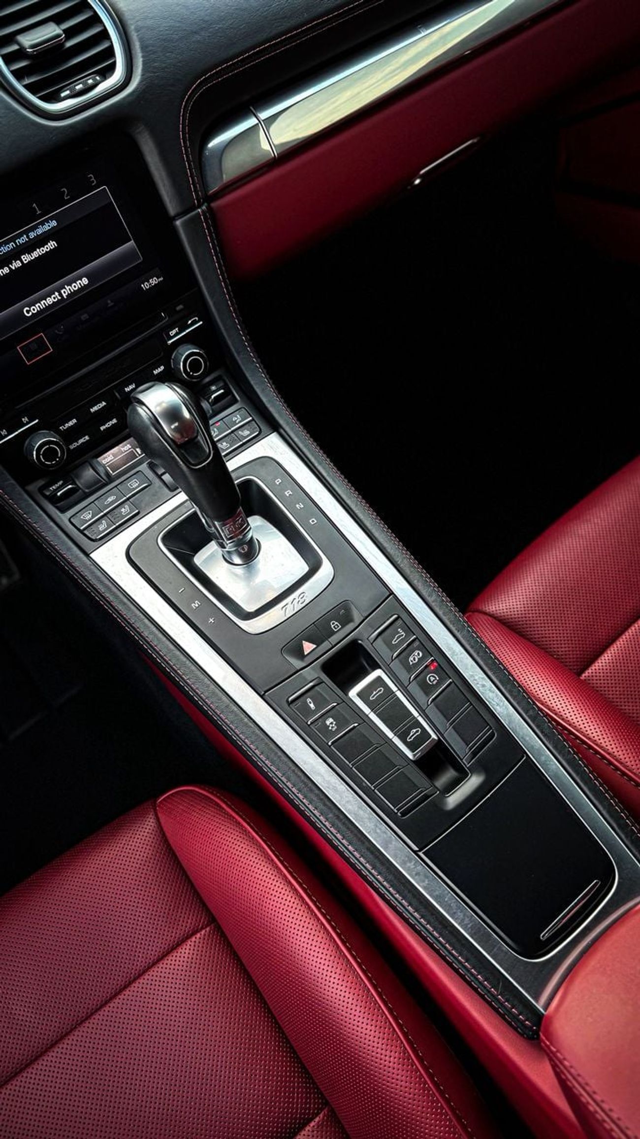 بورش بوكستر 718 GTS 4.0L A/T