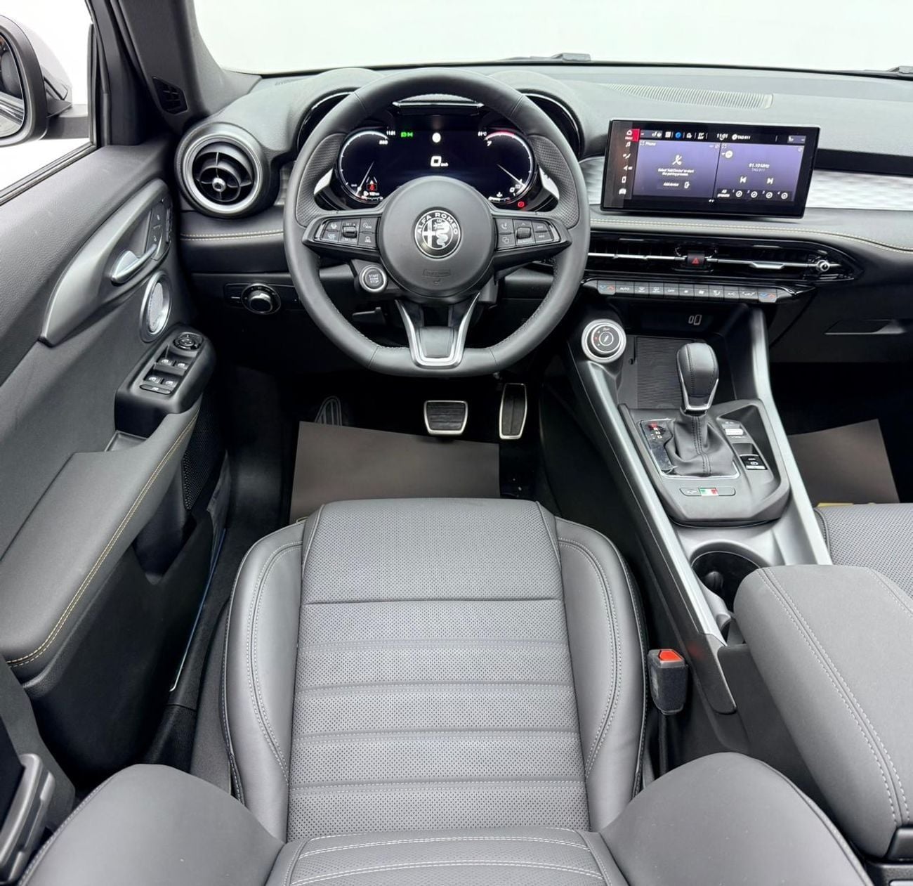 Alfa Romeo Tonale 2025 Alfa Romeo Tonale Veloce, 5 Years Alfa Romeo Warranty and Service Pack, Brand New, GCC