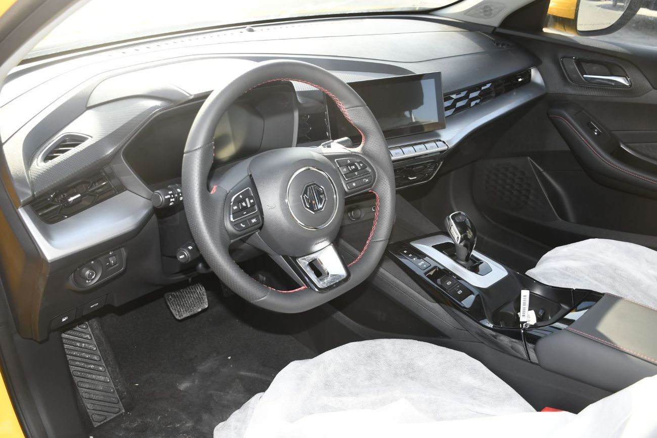 أم جي GT 1.5L Turbo Petrol Full option ( Ready Stock ) (UAE Possible)