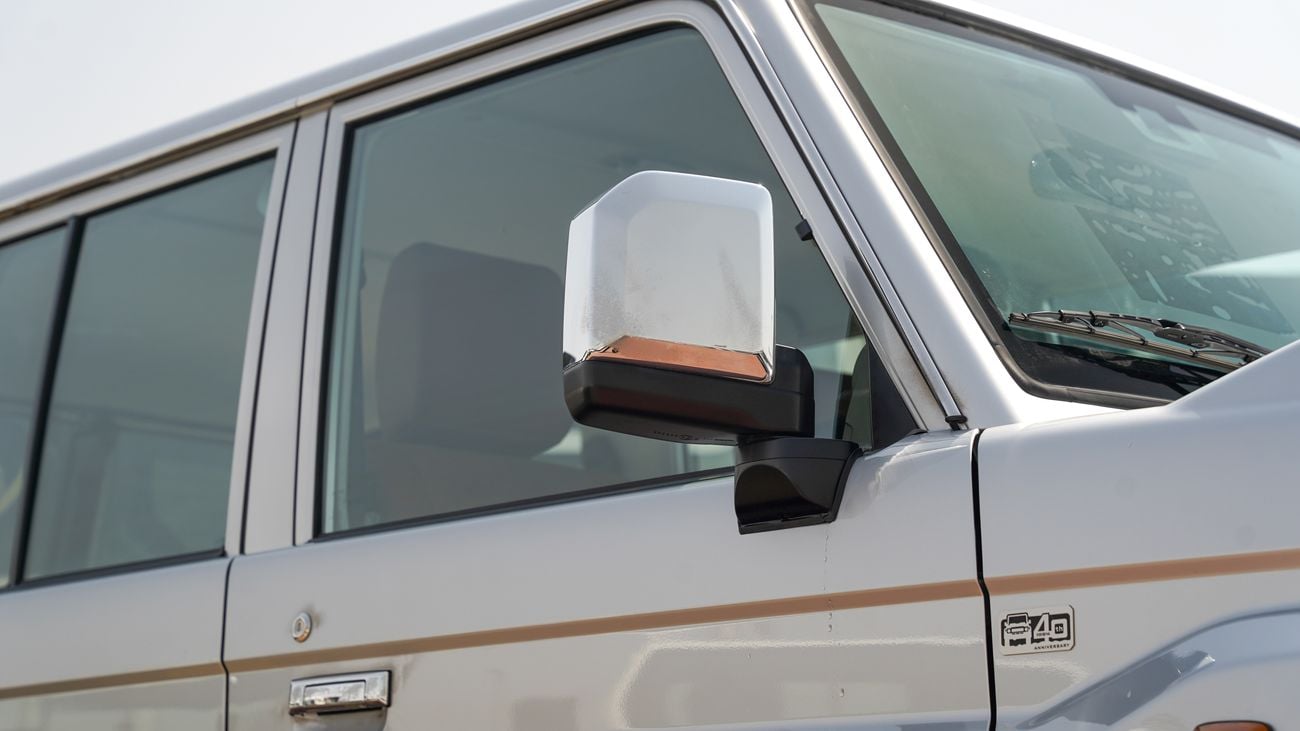 Toyota Land Cruiser 70