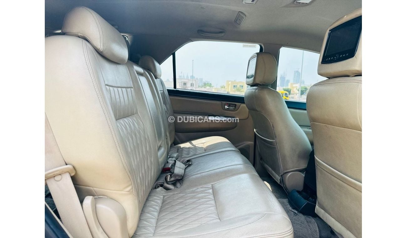 تويوتا فورتونر 60th Anniversary 1560 PM || FORTUNER 2.7L V4 4WD || GCC || 60YEAR EDITION || AVAILABLE ON 0% DP || A