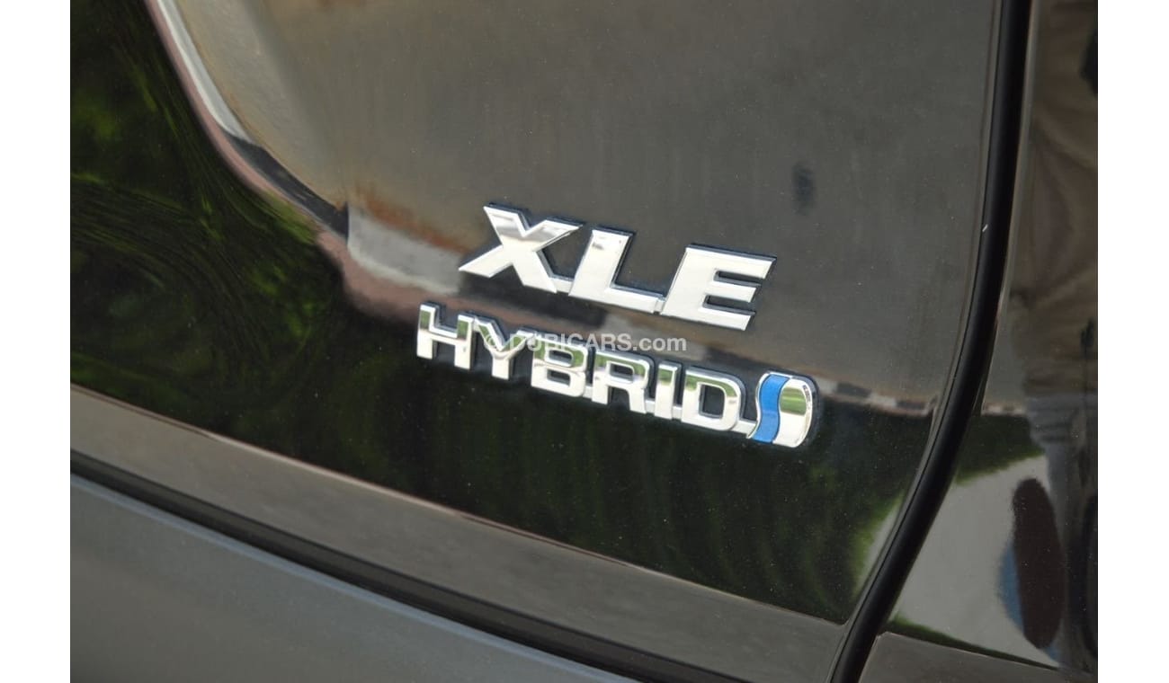 Toyota RAV4 XLE Full option Hybrid