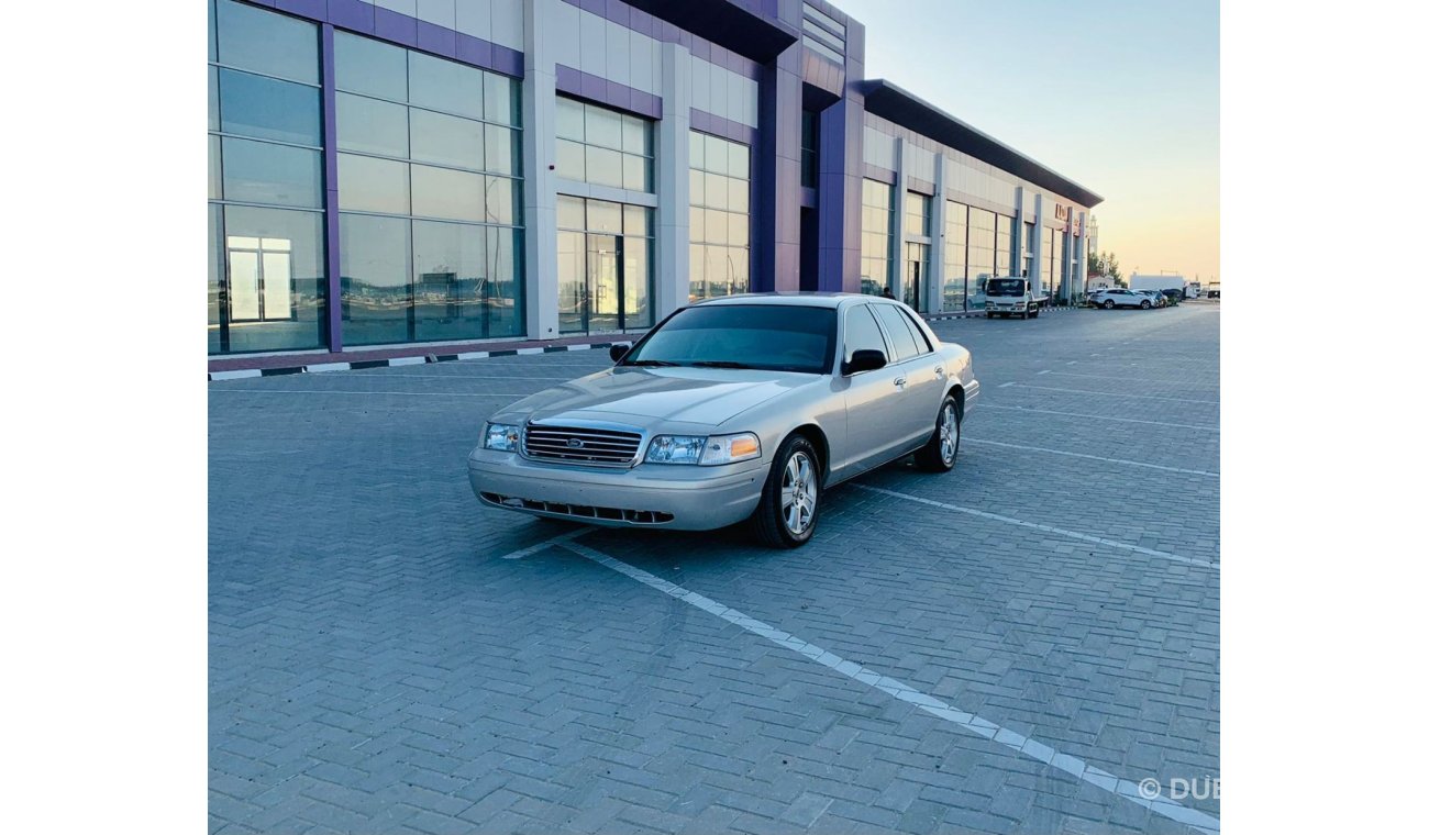 Ford Crown Victoria Ford Lincoln GCC model 2011 car in very good condition