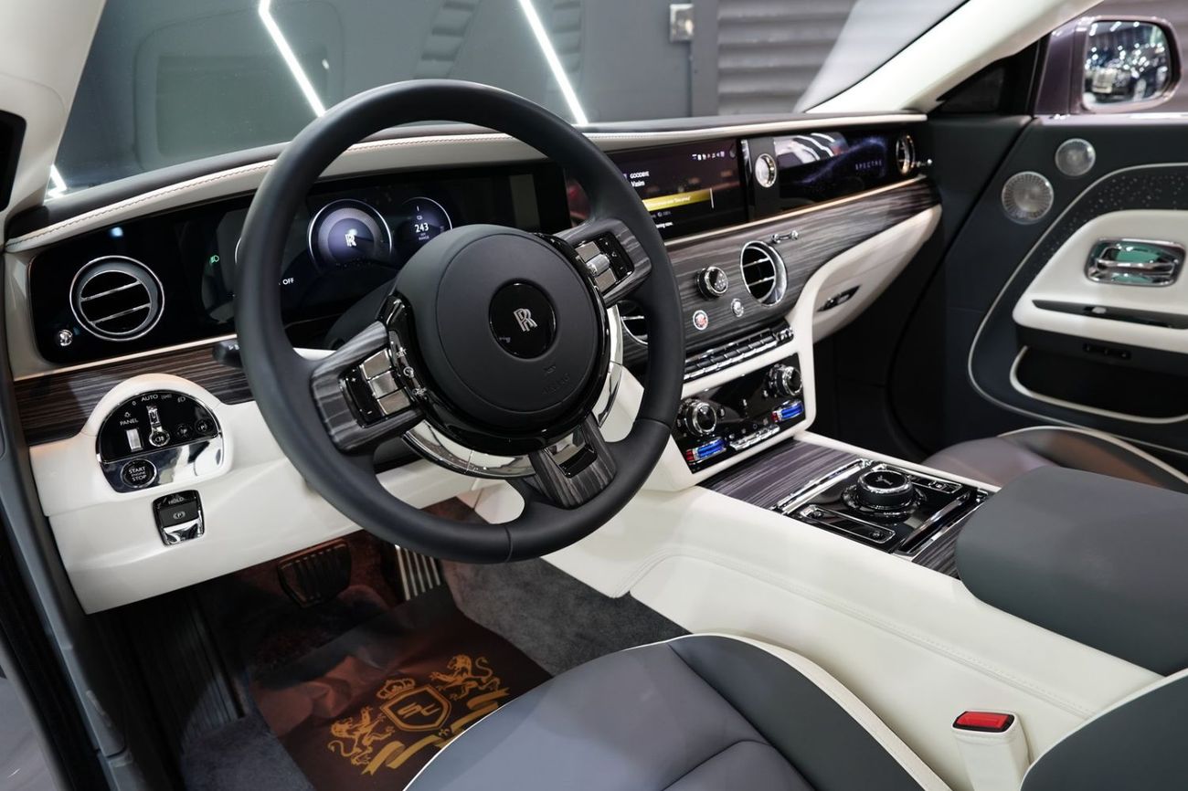 رولز رويس سبيكتر Standard Two-Tone, Bespoke Audio, Starlight, Illuminated Fascia, Dealer Warr + Serv!!