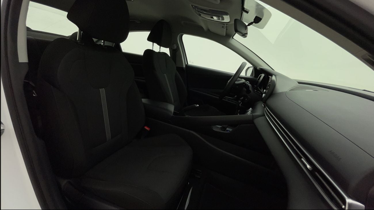 هيونداي إلانترا SMART 1.6 | بدون دفعة مقدمة | اختبار القيادة في المنزل