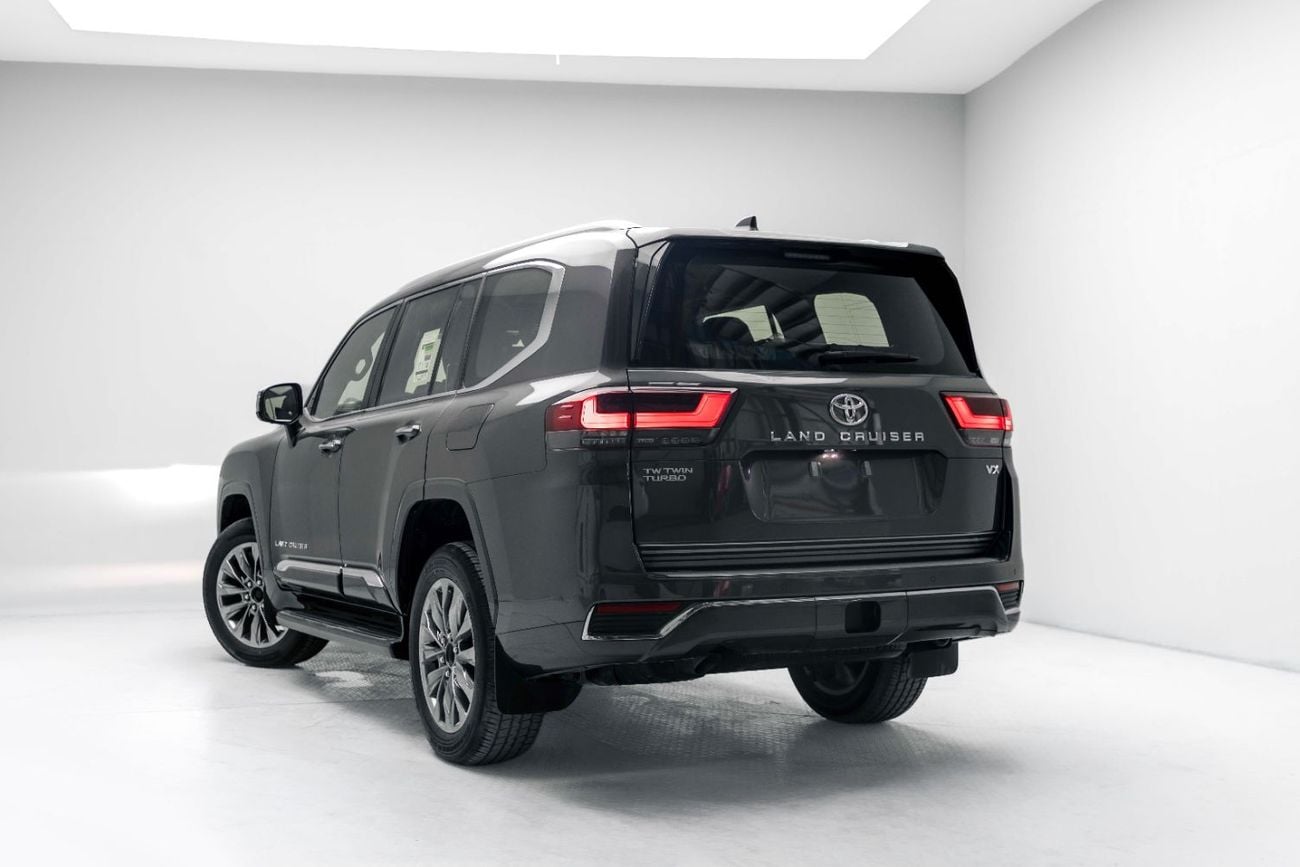 تويوتا لاند كروزر VX 3.3L - Grey Metallic Inside Black | Export Only