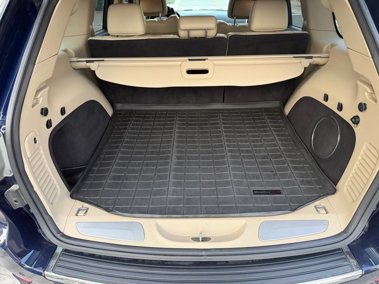جيب جراند شيروكي Limited Plus 3.6L