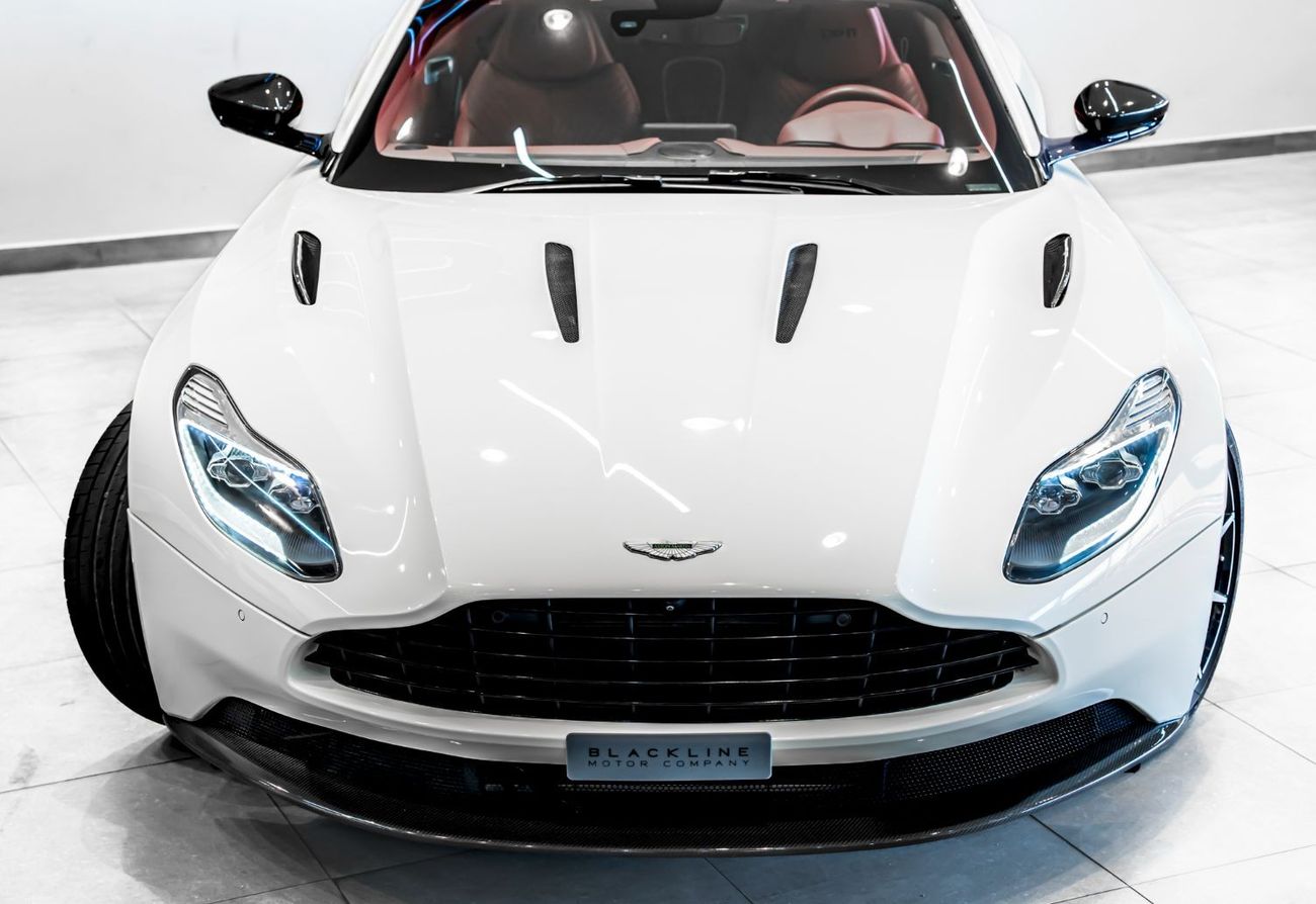 أستون مارتن DB11 Std