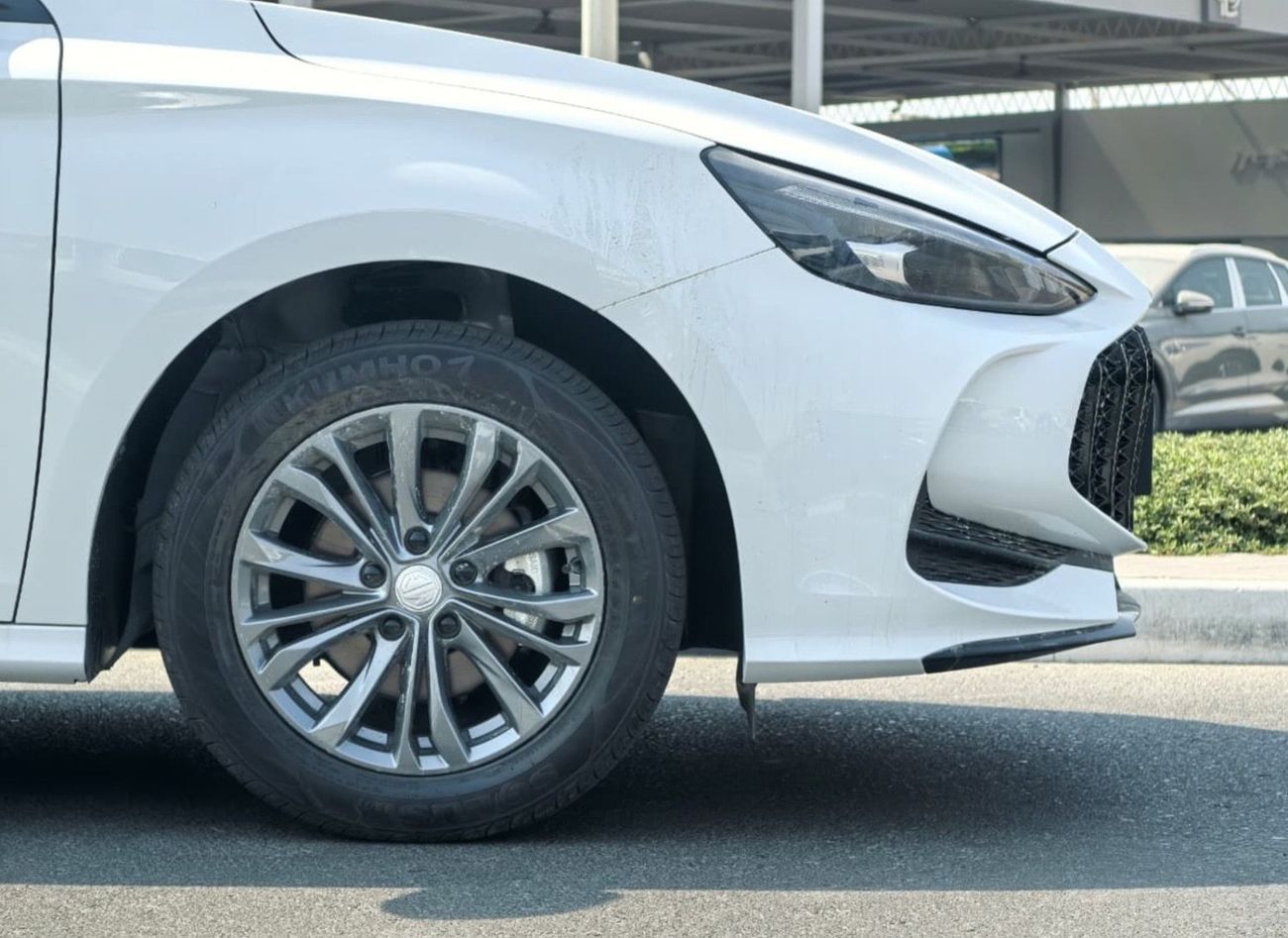 أم جي 5 2025 MG5 1.5L LUXURY AUTOMATIC TRANSMISSION FULL OPTION