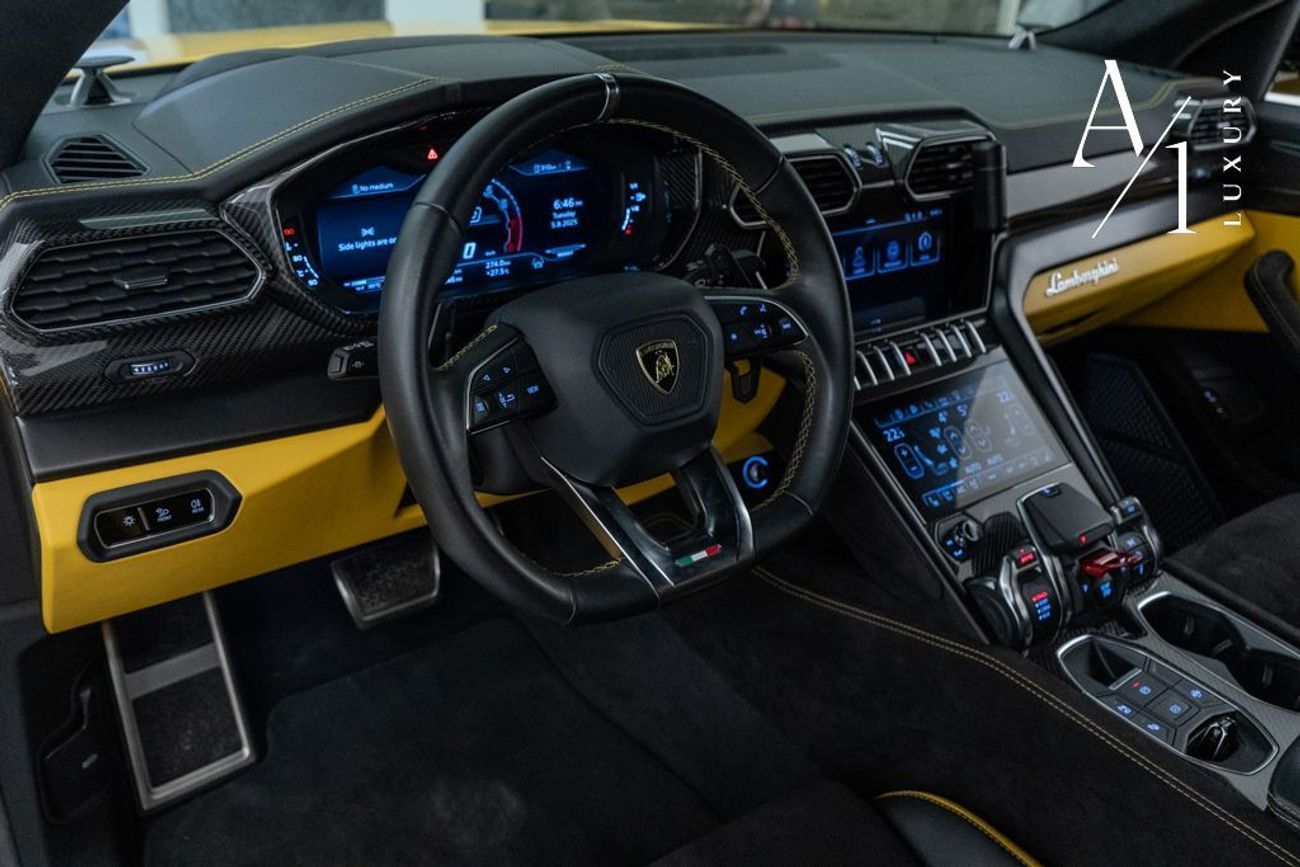 Lamborghini Urus S 4.0T V8 2023 Lamborghini Urus S, 2028 Warranty + Service Package, Fully Loaded, Very Low Kms