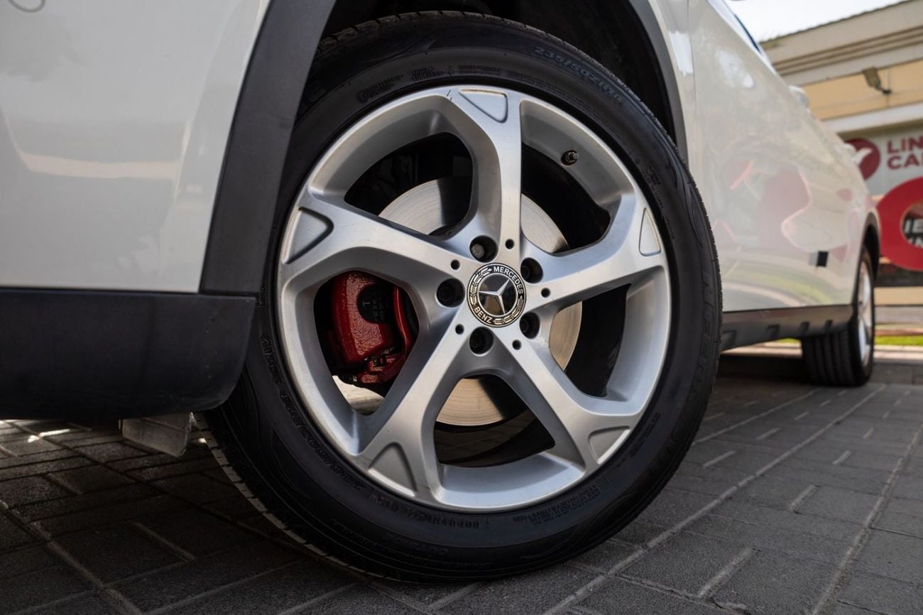 Mercedes-Benz GLA 220 Mercedes-Benz GLA 220 2018 Korean specs for 1,014.00 AED monthly