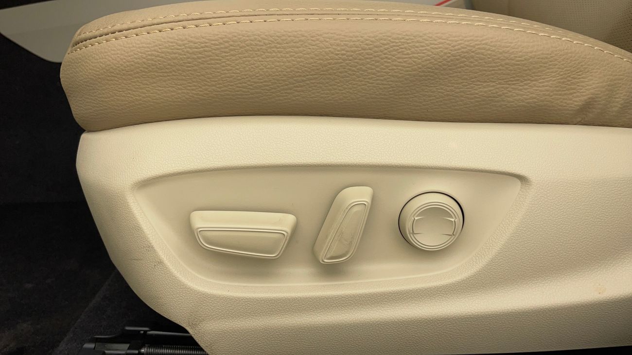 Toyota Camry SE 2.5 | Zero Down Payment | Home Test Drive