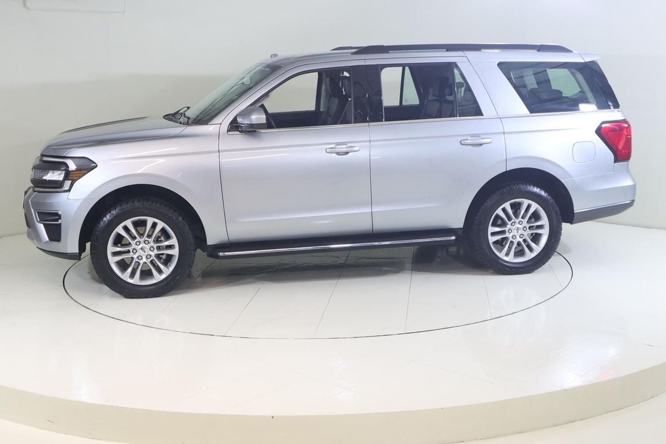 Ford Expedition XLT 3.5L (380 HP) 4WD XP-XT222 / AL TAYER MOTORS / AL QOUZ SHOWROOM