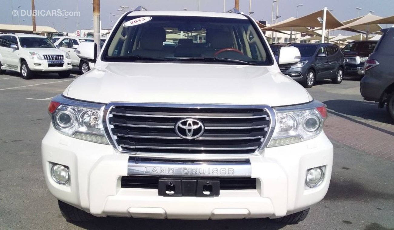 Toyota Land Cruiser Toyota Land Cruiser GX-R 2013 GCC