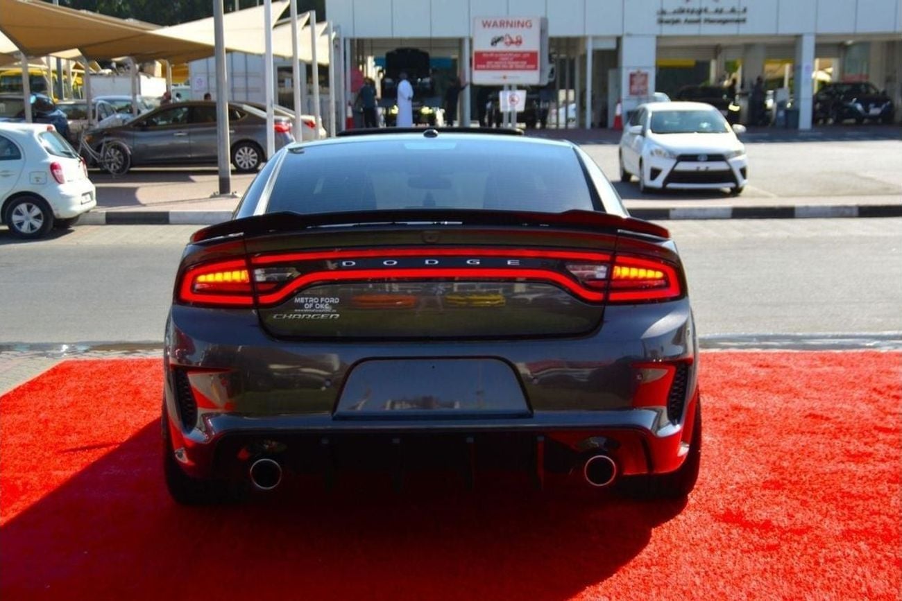 Dodge Charger SRT HELLCAT WIDEBODY SXT Mid 3.6L SRT KIT & WIDR BODE // SUN ROOF //AIR BAGS // VERY GOOD CONDITION
