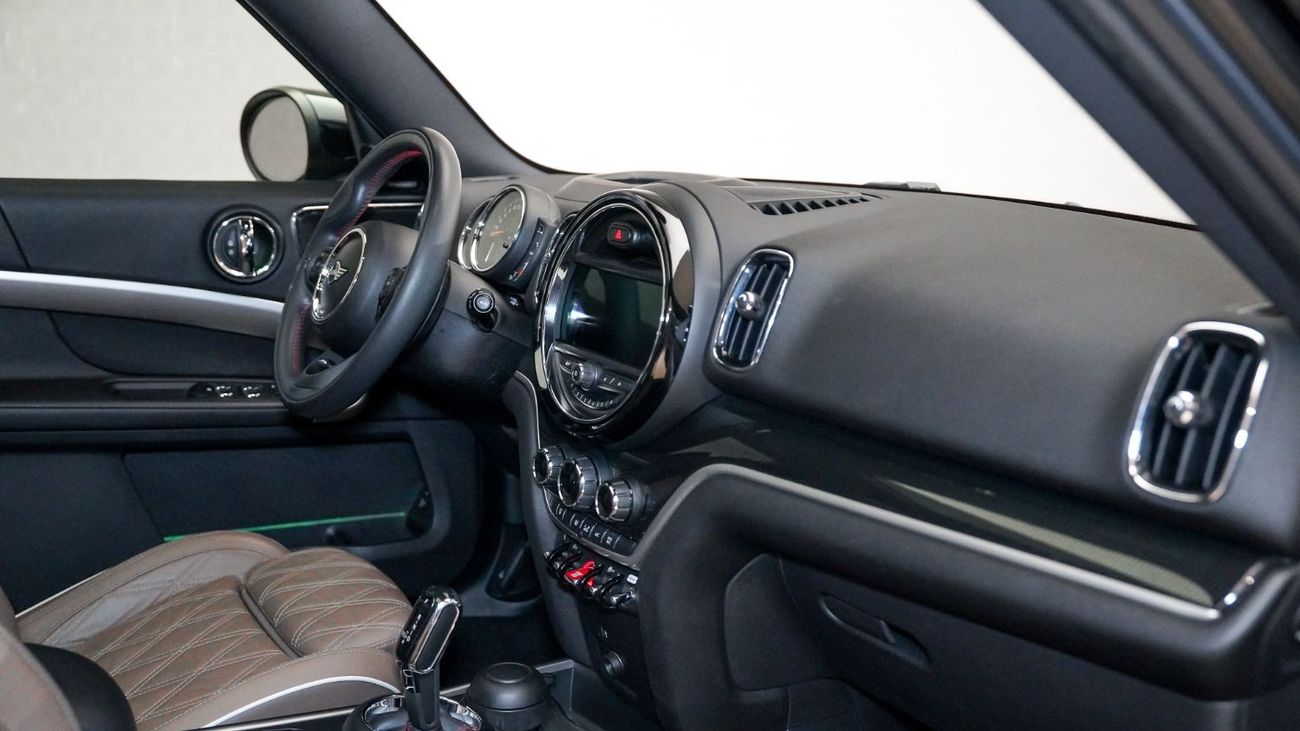 ميني كوبر إس كونتري مان - Warranty until Sept 2025 - Approved Prepared Vehicle