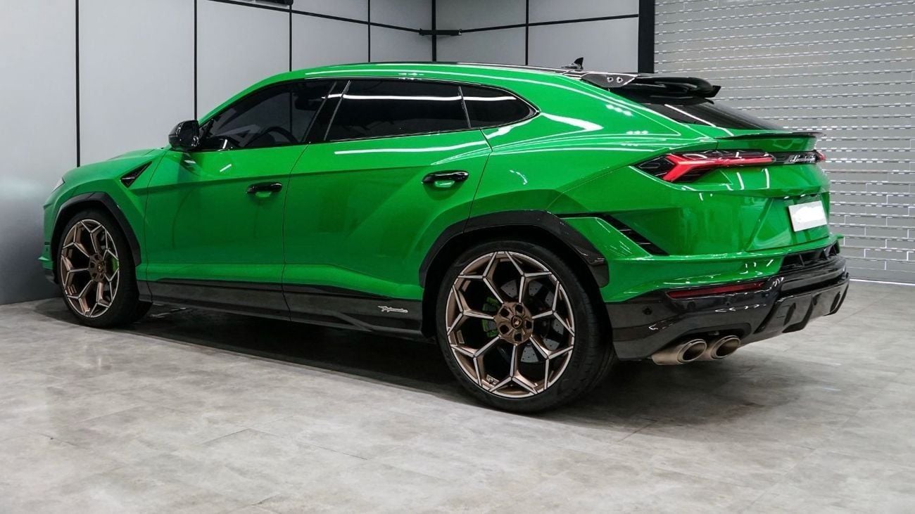 لامبورغيني اوروس 4.0T V8 Performante