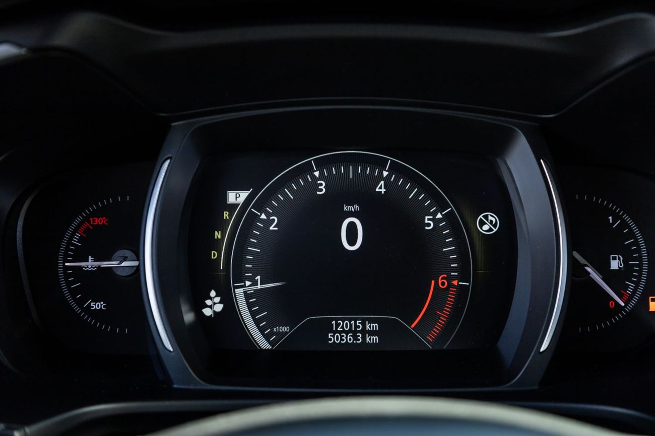 Renault Koleos PE 2.5L FWD