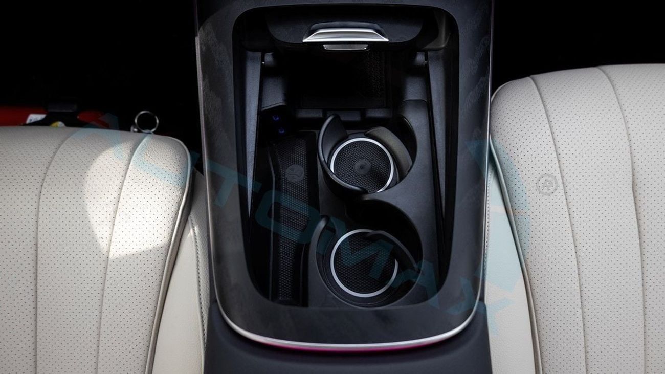 مرسيدس بنز E200 AMG EQ Boost 2.0L RWD 2026 0KM With 5 Years Or 200,000 Km Warranty