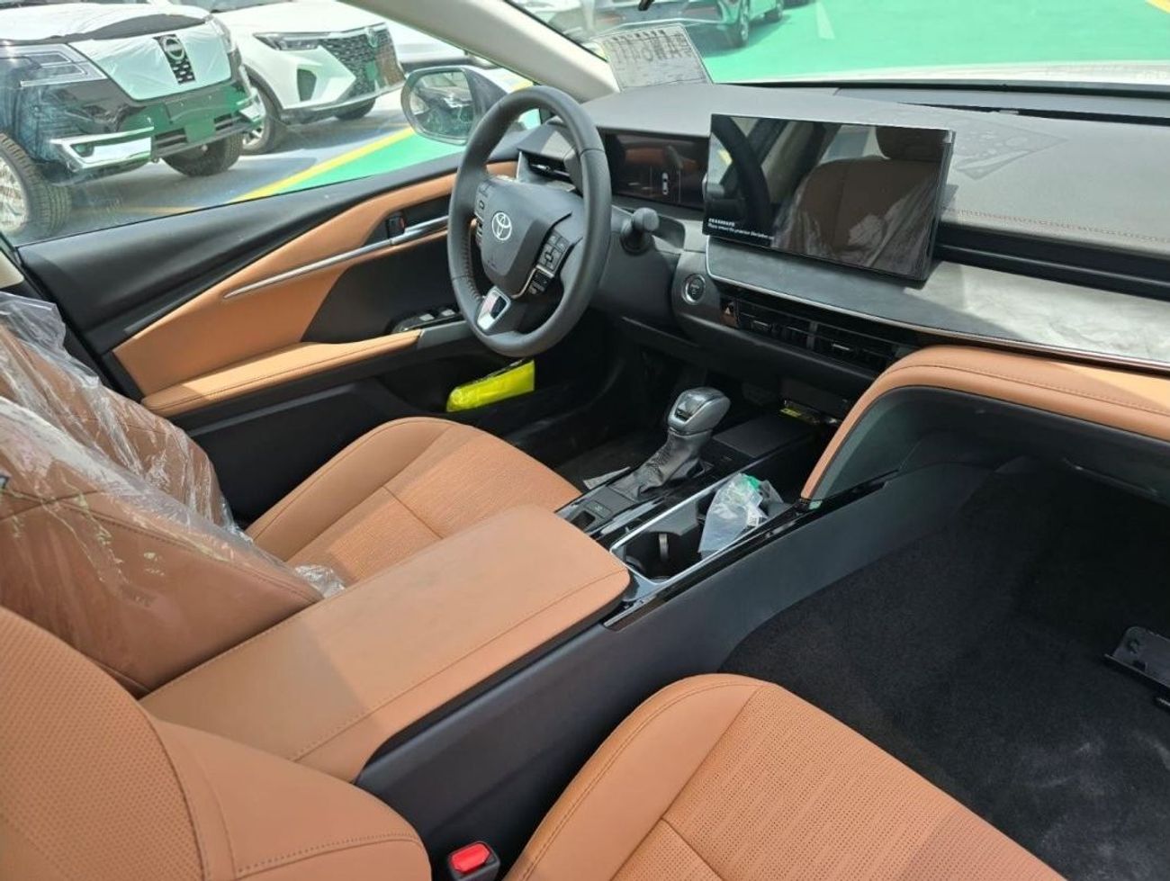 Toyota Camry 2.0L HYBRID 2024