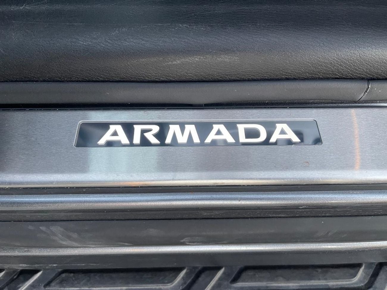Nissan Armada SL (NON GCC)