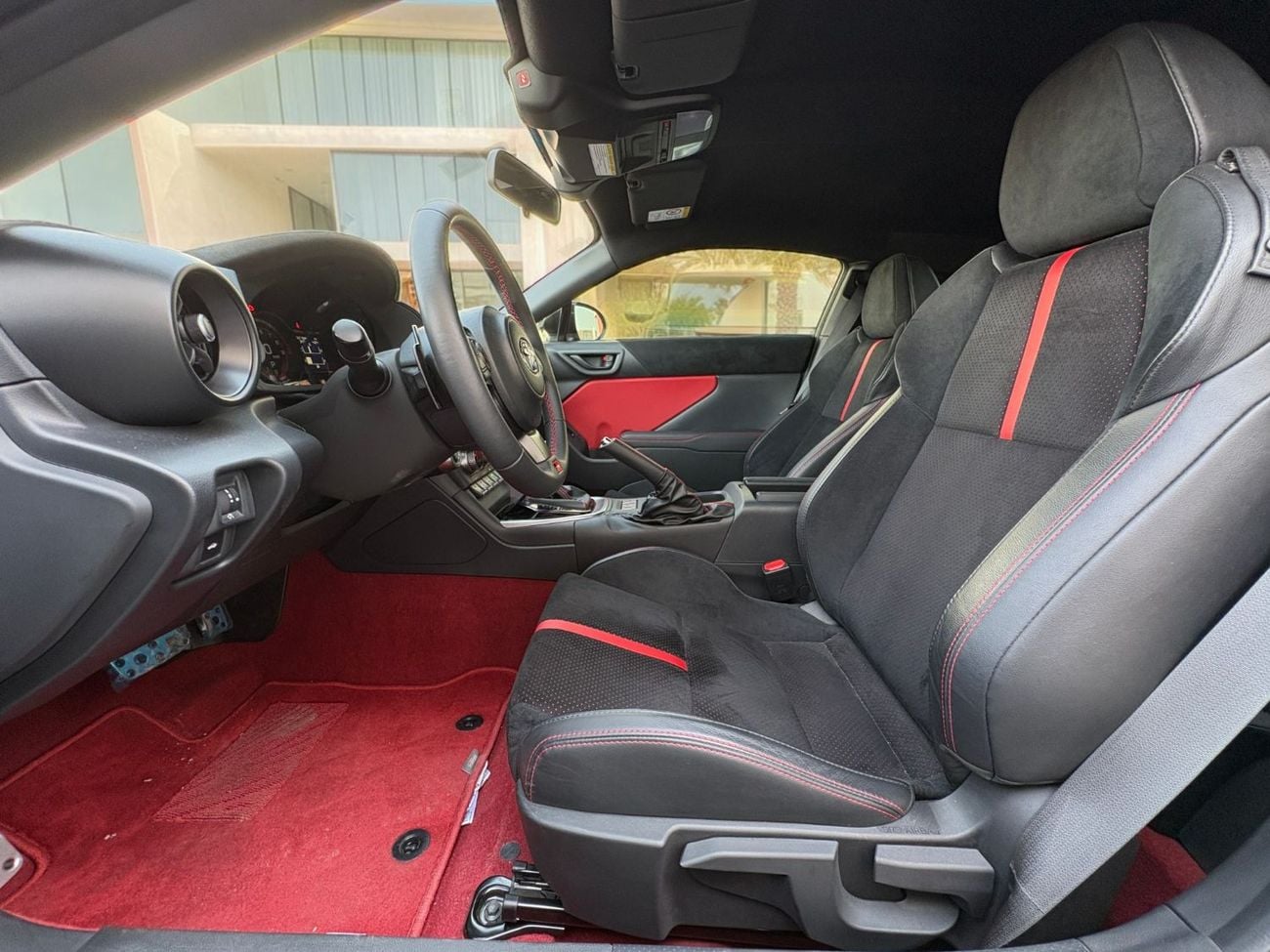 Toyota 86 GR 2.4L A/T AED 3,040 P.M | 0% DOWN PAYMENT | TOYOTA GR86 | 2.4L BOXER | 2025 | AGENCY WARRANTY | FU