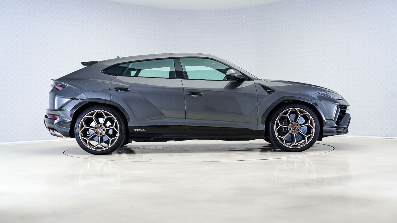 Lamborghini Urus UAE's Very Best Example | 2 Years Free Servicing | AED 17,566 Per Month