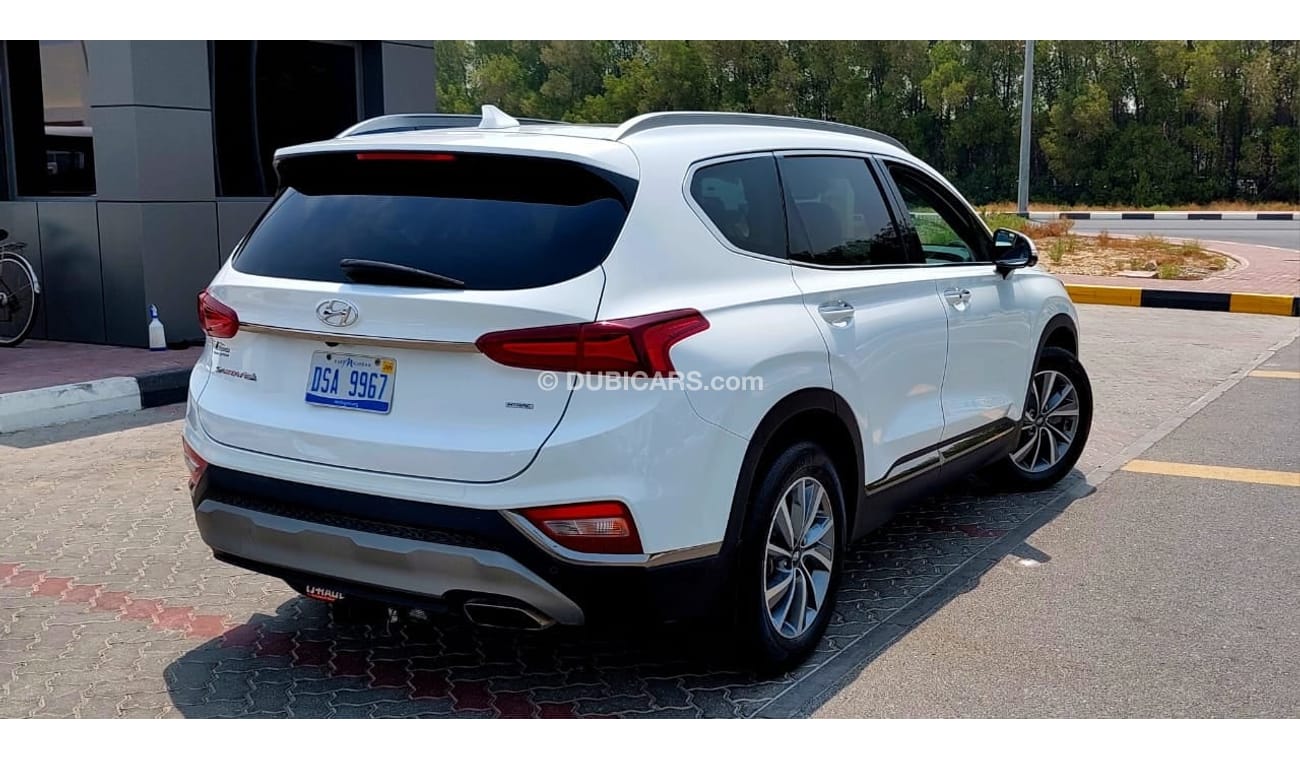 Used Hyundai Santa Fe High Low mileage 2020 for sale in Dubai - 636202