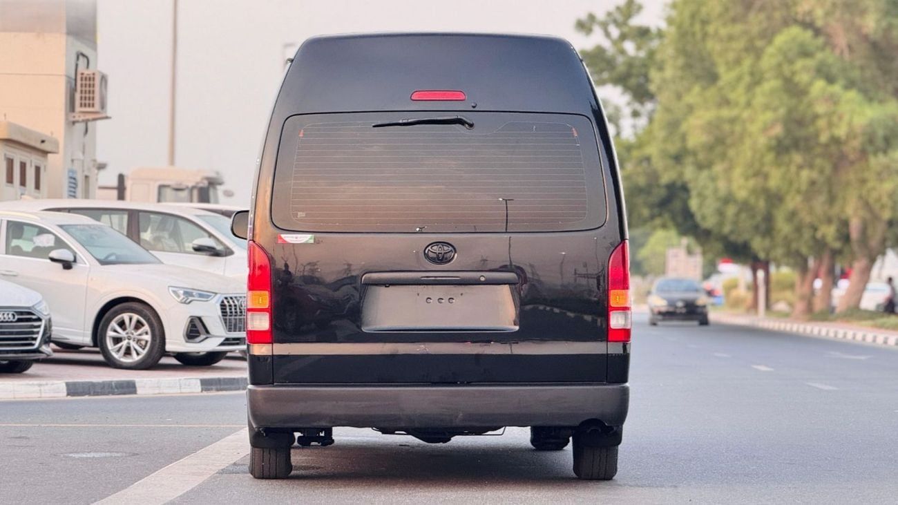 Toyota Hiace POWER SLIDING DOOR | 14-SEATER | 3.0L DIESEL ENGINE | 2WD | AUTOMATIC TRANSMISSION | RHD