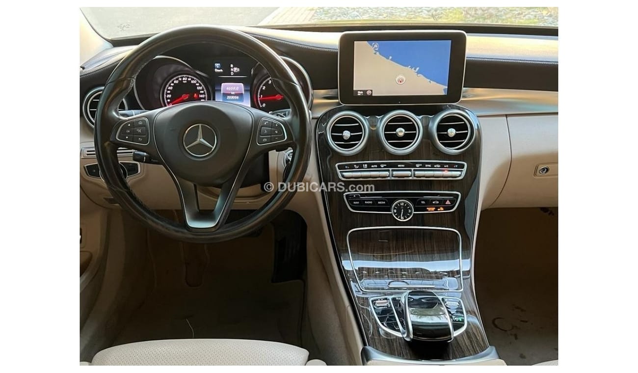 Mercedes-Benz C 300 MERCEDES BENZ C300 2015 4MATIC FULL OPTIONS ORIGINAL PAINT
