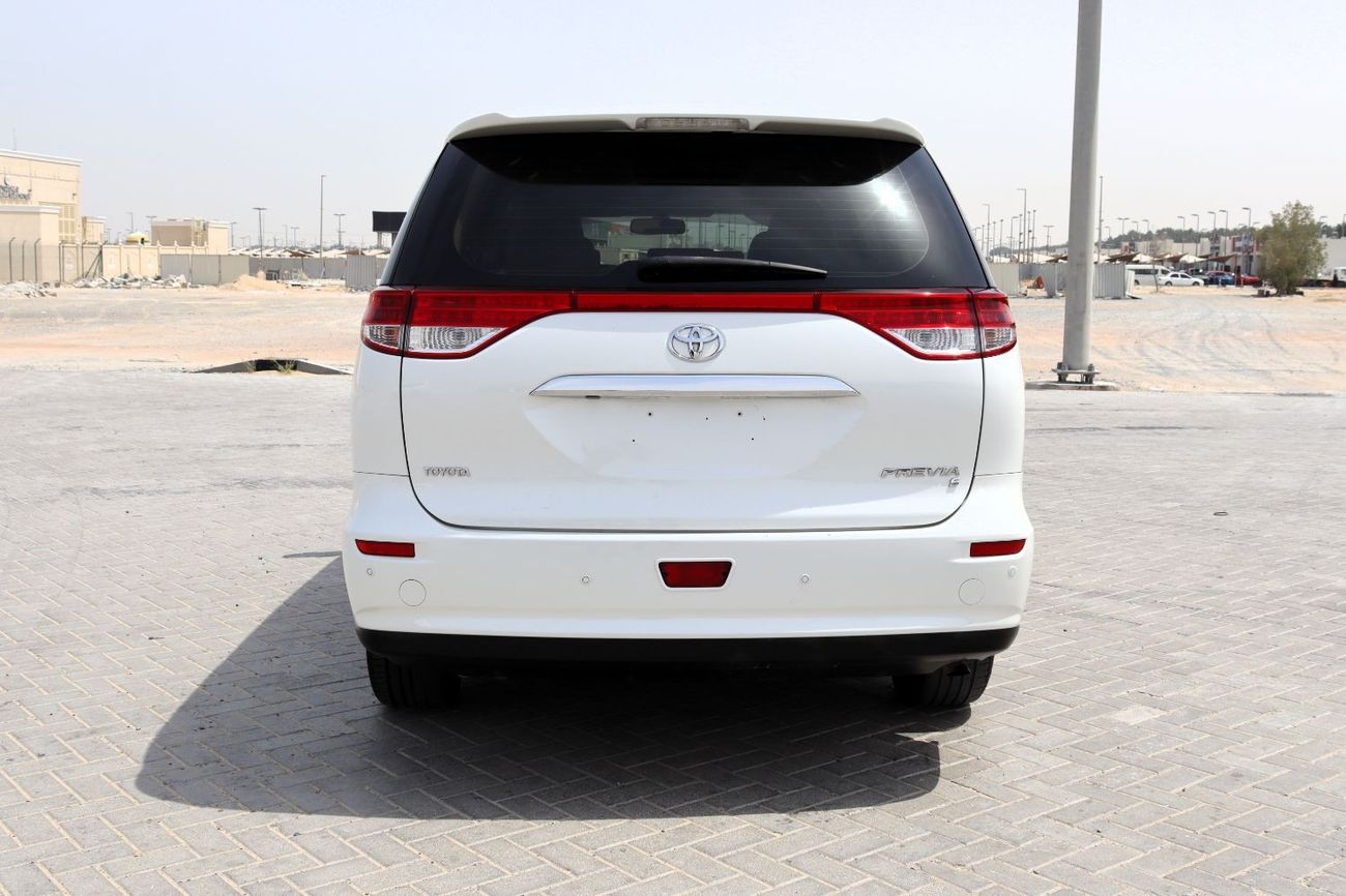 Toyota Previa ACCIDENTS FREE - GCC - ORIGINAL PAINT - S - PERFECT CONDITION INSIDE OUT