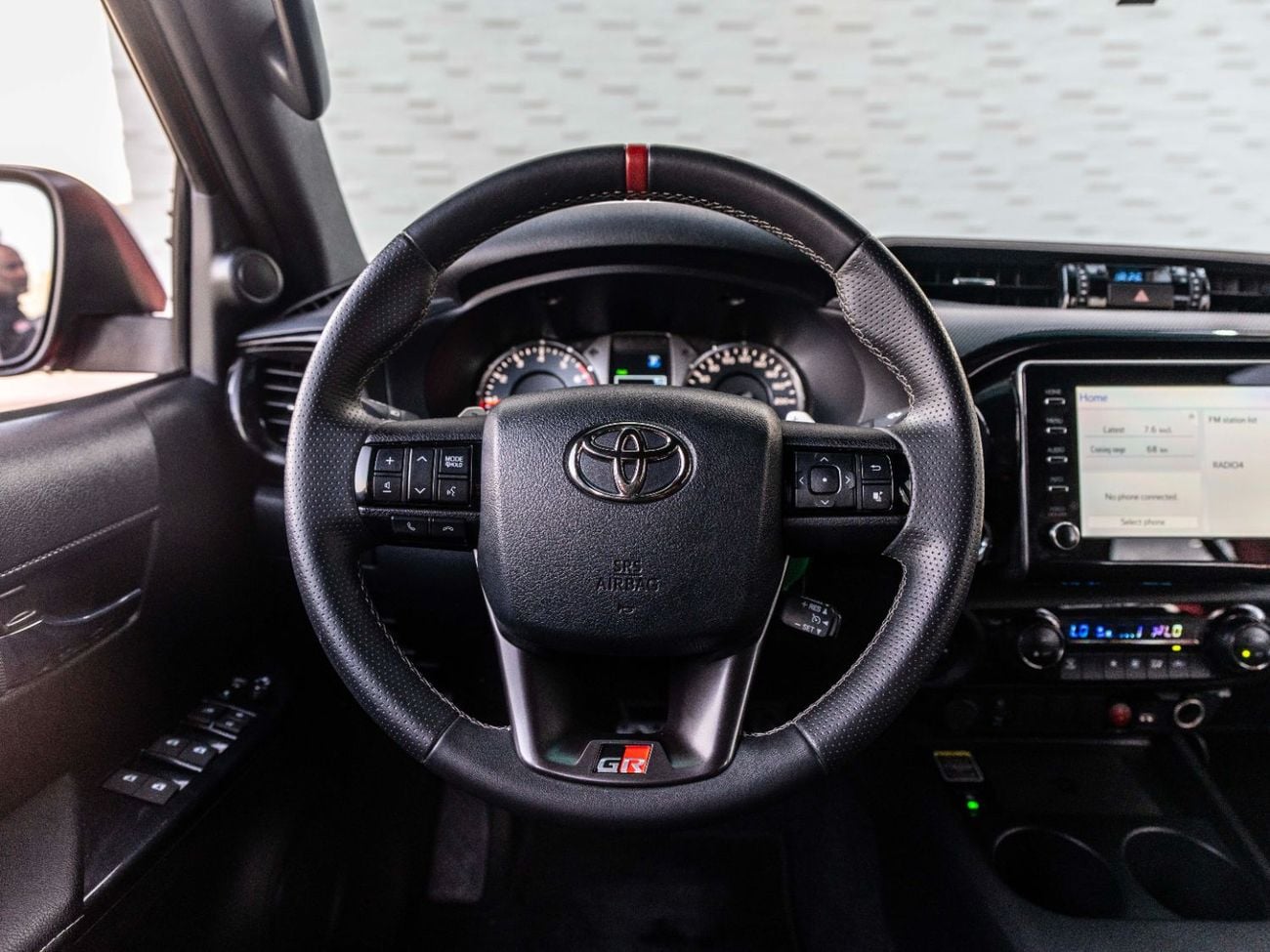 Toyota Hilux GR SPORT