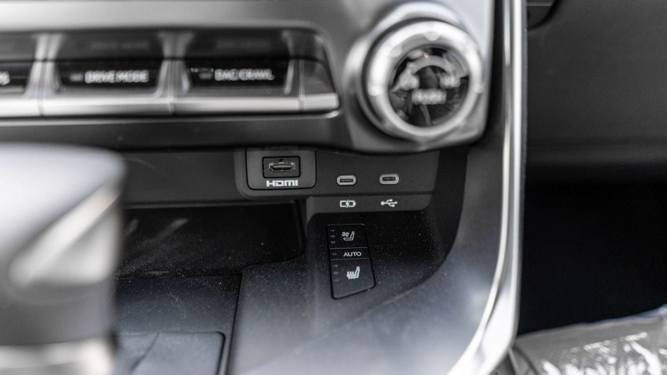 Lexus LX 600 2026 Lexus LX600 Signature 3.5L AT Petrol (Black-Red)