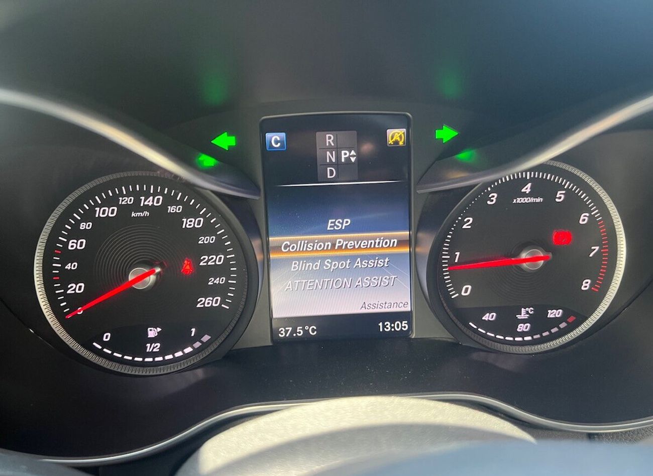 Mercedes-Benz C 200 صبغ  وسرفس الوكاله، عقد صيانه ضمان سنه