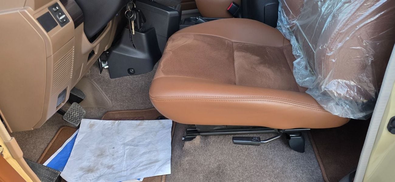 تويوتا لاند كروزر 70 LC71 HT VXR