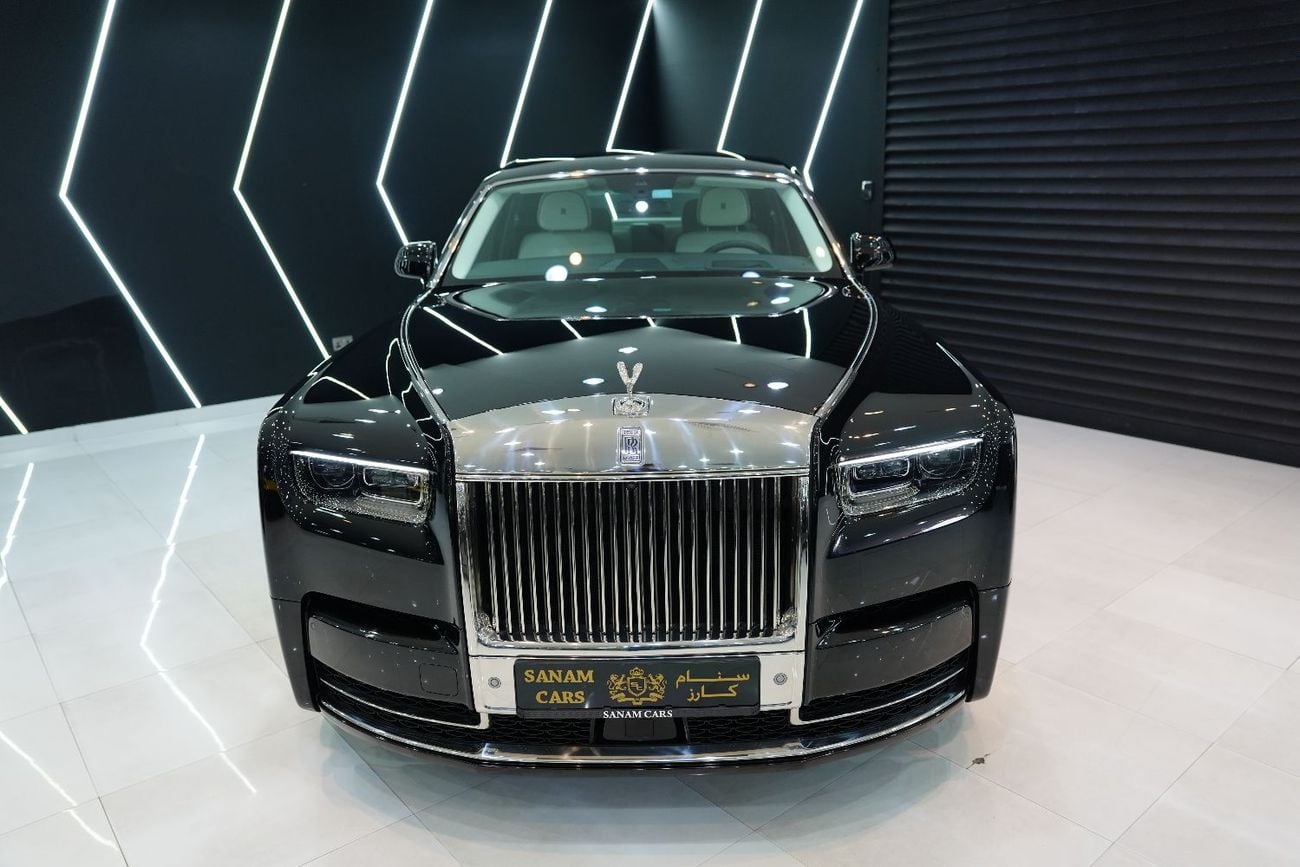 Rolls-Royce Phantom EWB 6.8L Executive Rear Seats w/ Entertainment Display, Bespoke Audio, Dealer Warr + Serv!!